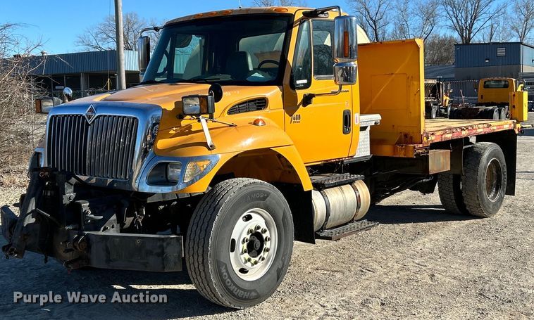 2005 International 7400 dump flatbed truck - EK4231