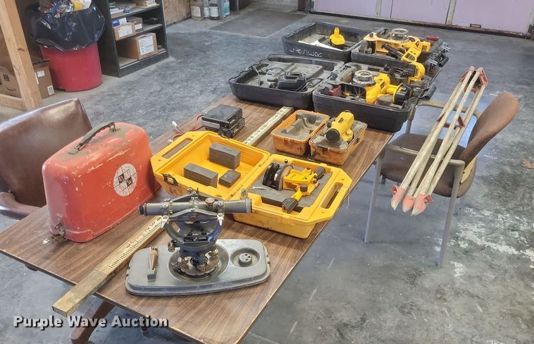 Surveying equipment  - MJ9022