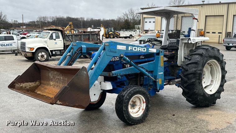 1990 Ford 4630 tractor - ND9025