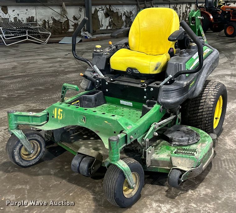 2015 John Deere Z930M ZTR lawn mower - NT9018