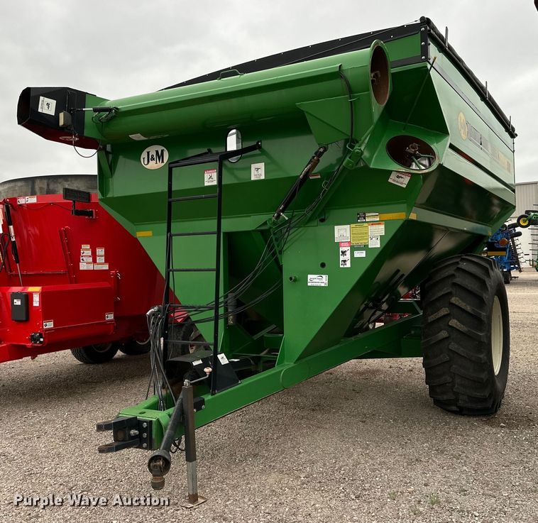 J&M 750-16 grain cart - DG4296