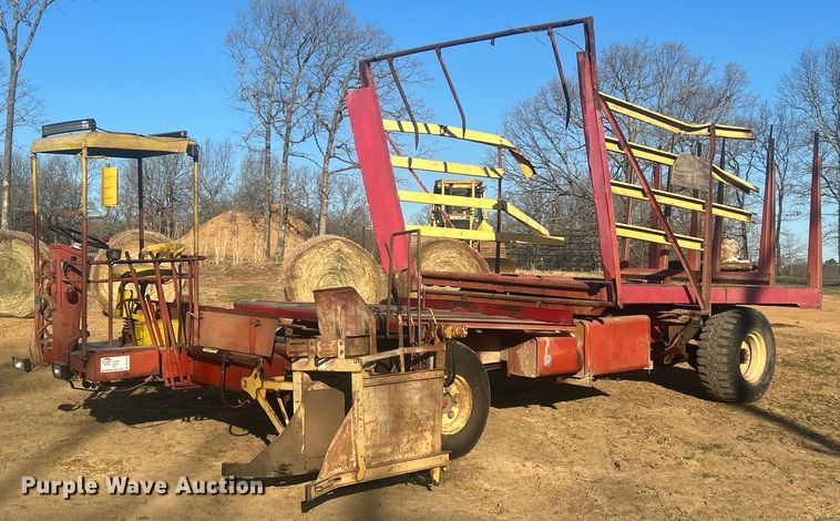 New Holland 1046 hay monster - DO1038