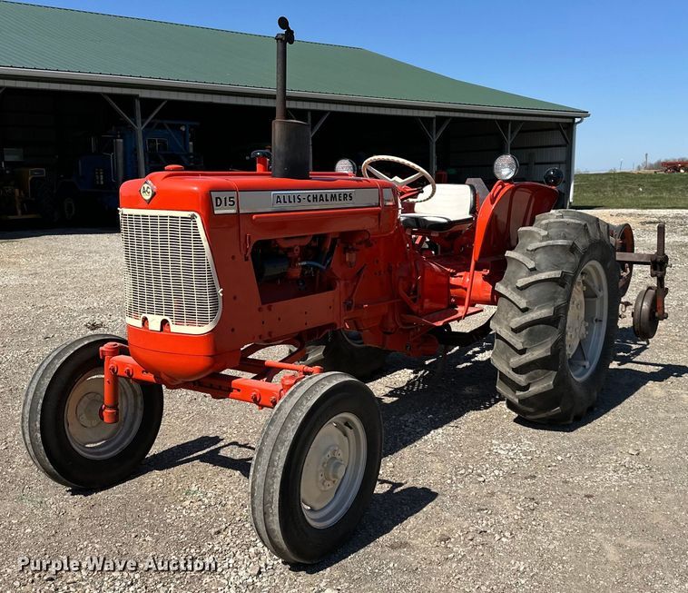 Allis Chalmers D15 Series 2 tractor - DQ6438