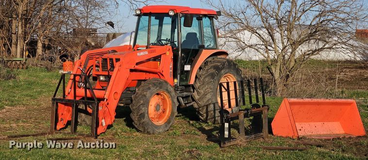 Kubota M9000 MFWD tractor - DR8542