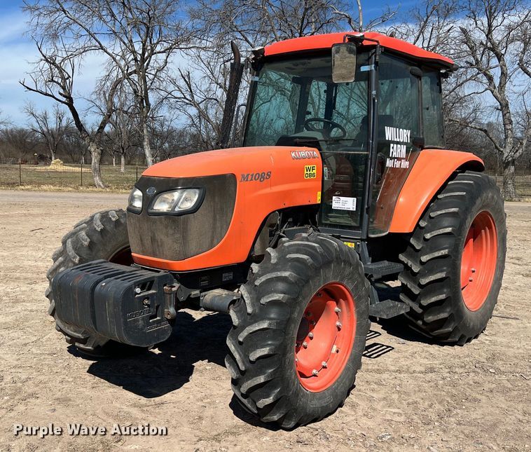 Kubota M108S MFWD tractor - DS2893