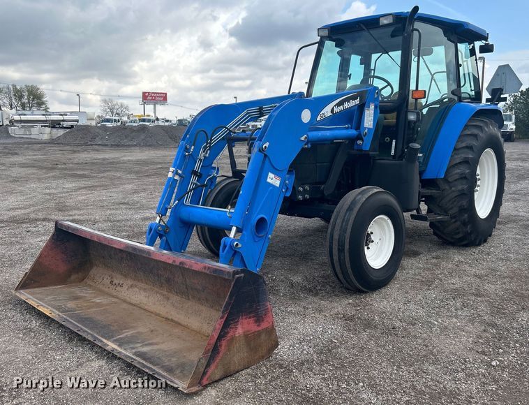2004 New Holland TL90 tractor - EG1334