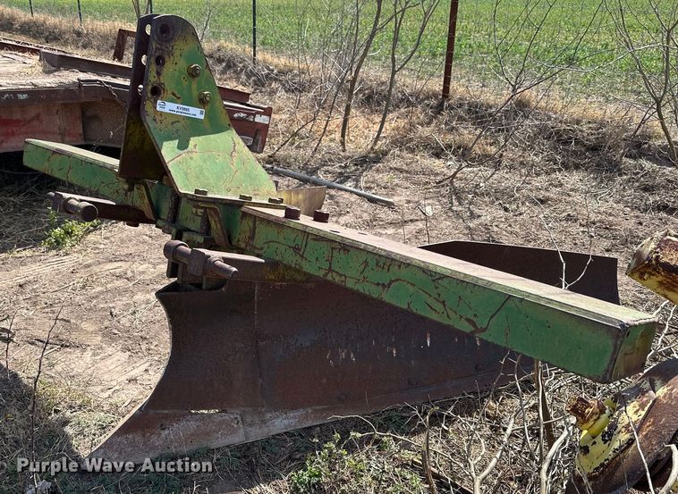John Deere sweep plow - KV9885