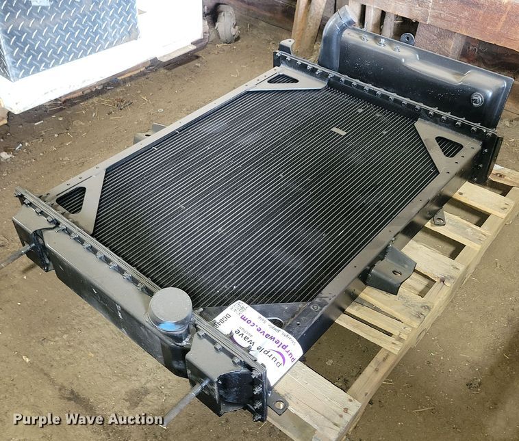 Kenworth T800 radiator - DG0482