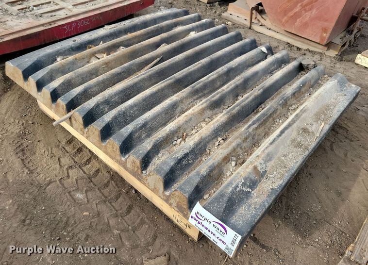 Jaw crusher plate - DG0572