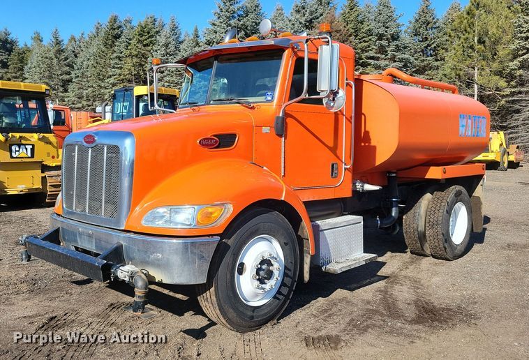 2007 Peterbilt 335 water truck - DL7857