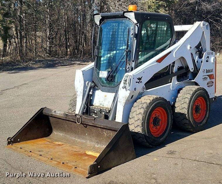 2019 Bobcat  S650 skid steer loader - DL7948