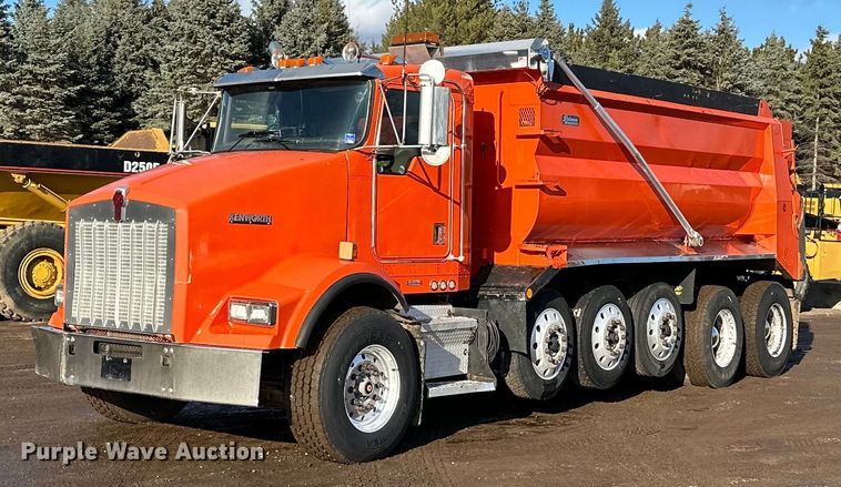 2002 Kenworth  T800 dump truck - DO3175