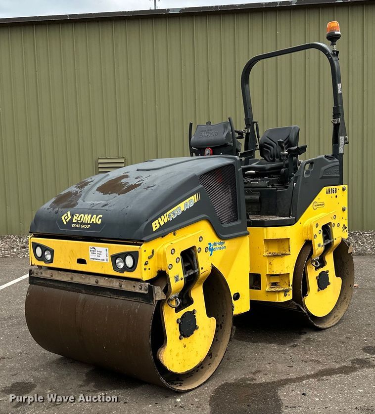 2016 Bomag BW138 AD-5 double drum vibratory roller - DO3180