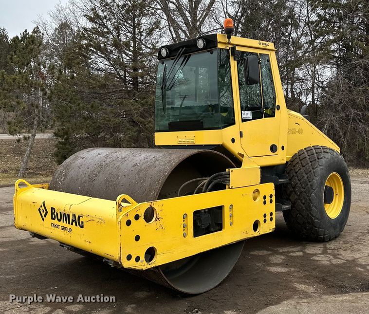 2014 Bomag BW 211D-40 single drum vibratory roller - DO3187