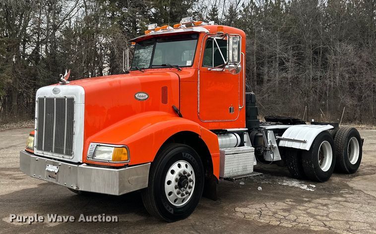 1998 Peterbilt  377 semi truck - DO3204