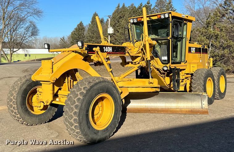 2001 Caterpillar  140H motor grader - DO3208