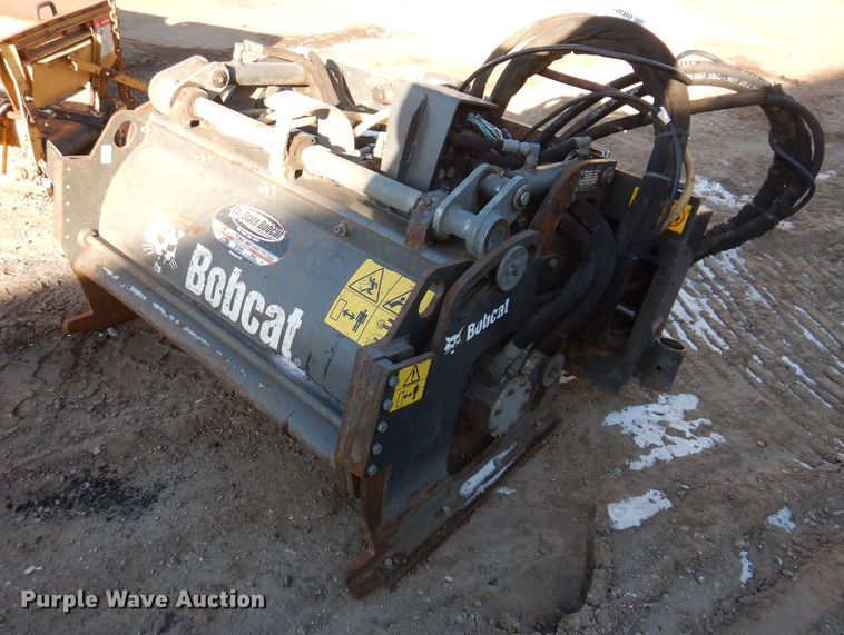 2015 Bobcat 40PSL skid steer cold planer - DO3218