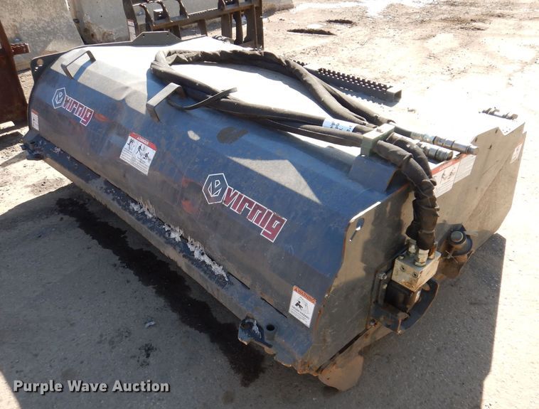 2019 Virnig 72" W skid steer sweeper - DO3231