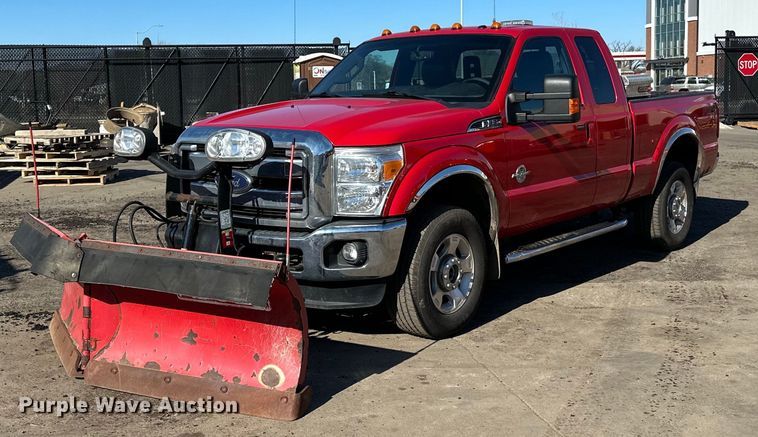 2015 Ford F350 Super Duty Lariat SuperCab pickup truck - DO3394