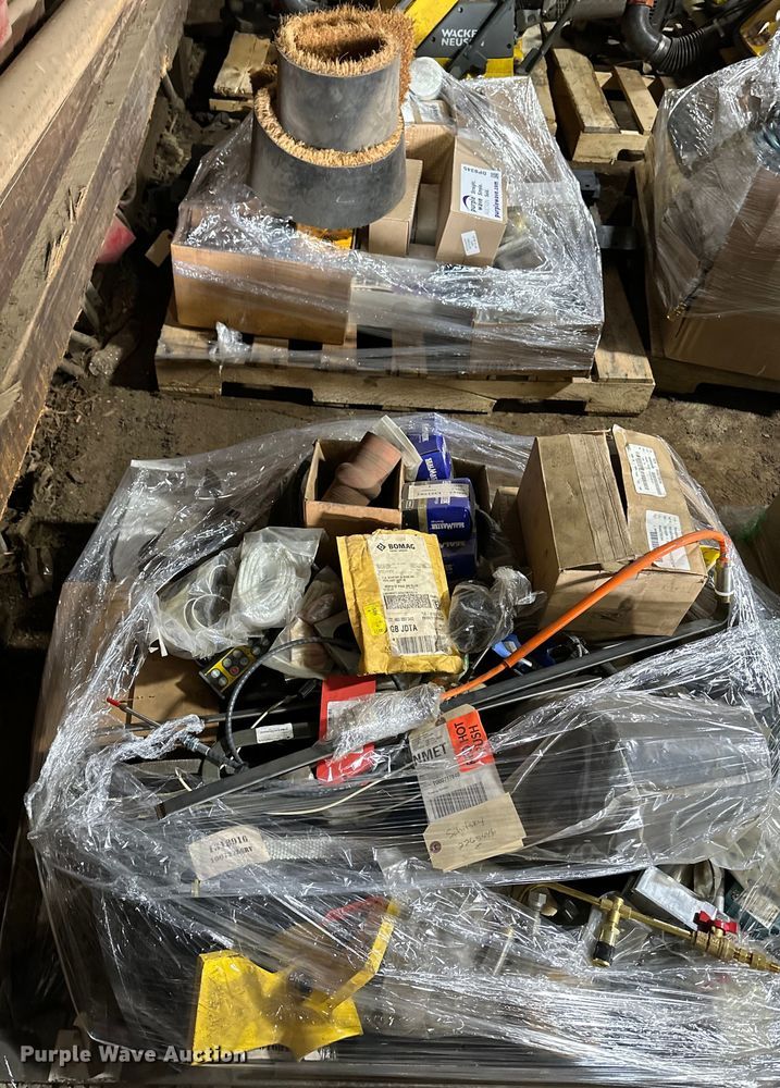 Paving equipment parts - DP8345