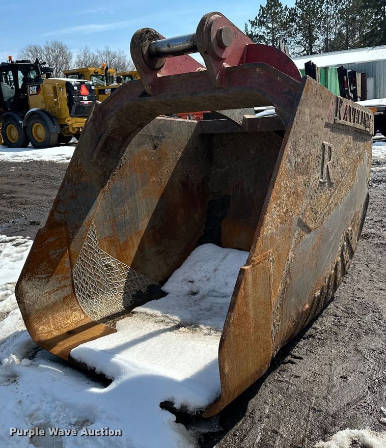 Raveling  60" W excavator bucket - DQ0662