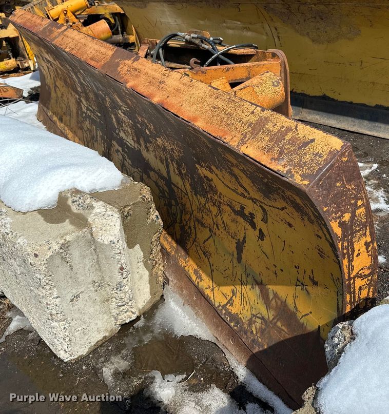14' W wheel loader snow plow  - DQ0663