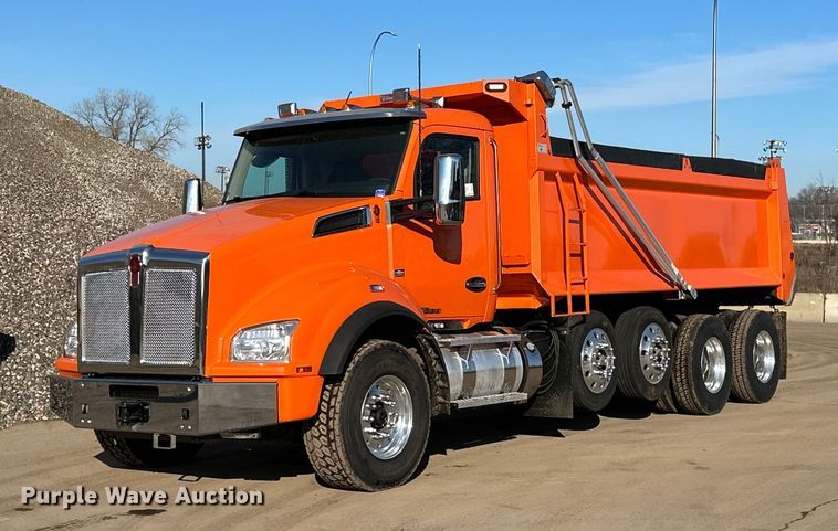 2021 Kenworth  T880 dump truck - DQ7417
