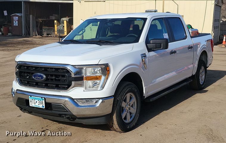 2021 Ford  F150 XLT SuperCrew pickup truck - DQ7420