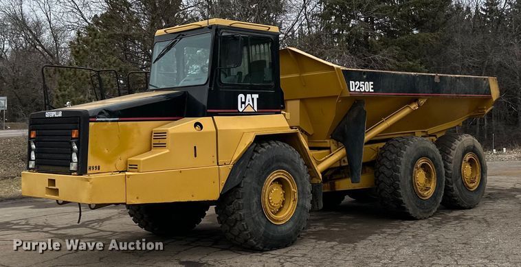 1999 Caterpillar D250E II haul truck - DQ7436