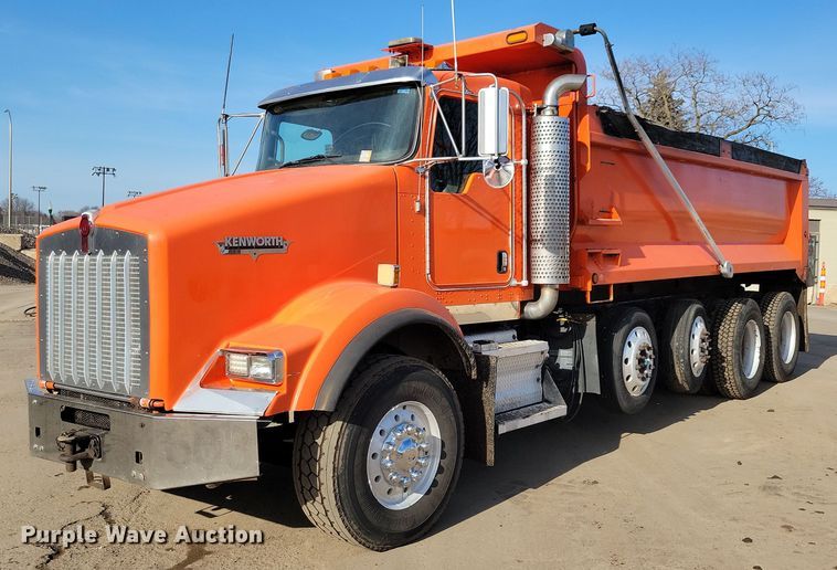 2007 Kenworth T800 dump truck - DR4267