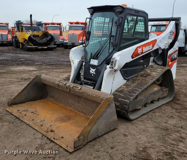 2021 Bobcat T76 tracked skid steer loader - DR4270