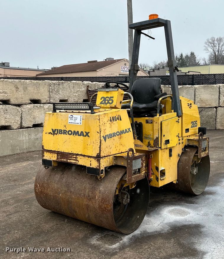 2002 Vibromax  W265 double drum vibratory roller - DR4278