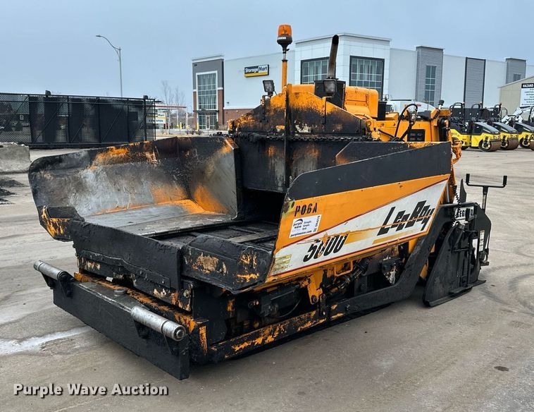 2005 Lee Boy  5000 Path Master paver - DR4279