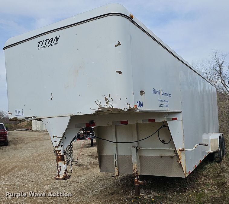 2008 Titan enclosed cargo trailer - DM1578
