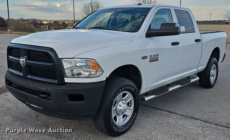 2018 Dodge  Ram 2500HD Crew Cab pickup truck - DP0819