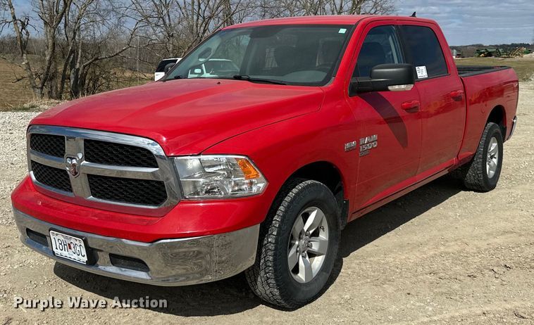 2019 Dodge  Ram 1500 Classic SLT Crew Cab pickup truck - DQ6430