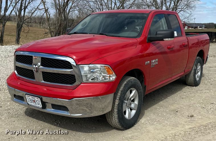 2019 Dodge  Ram 1500 Classic SLT Quad Cab pickup truck - DQ6431