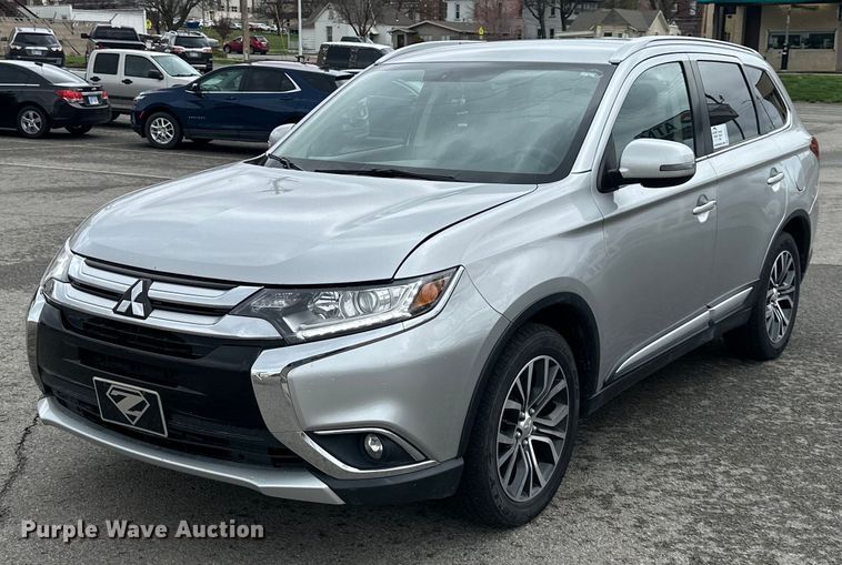 2018 Mitsubishi Outlander SEL SUV - DW2971