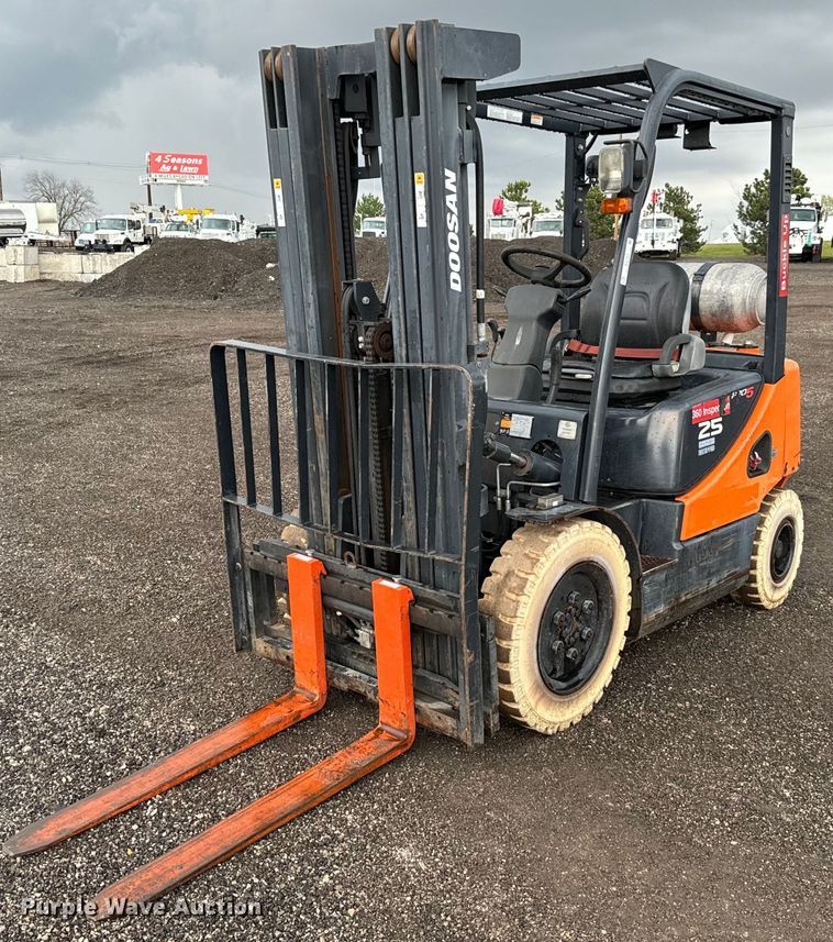 Doosan  G25P-5 forklift - EG1323