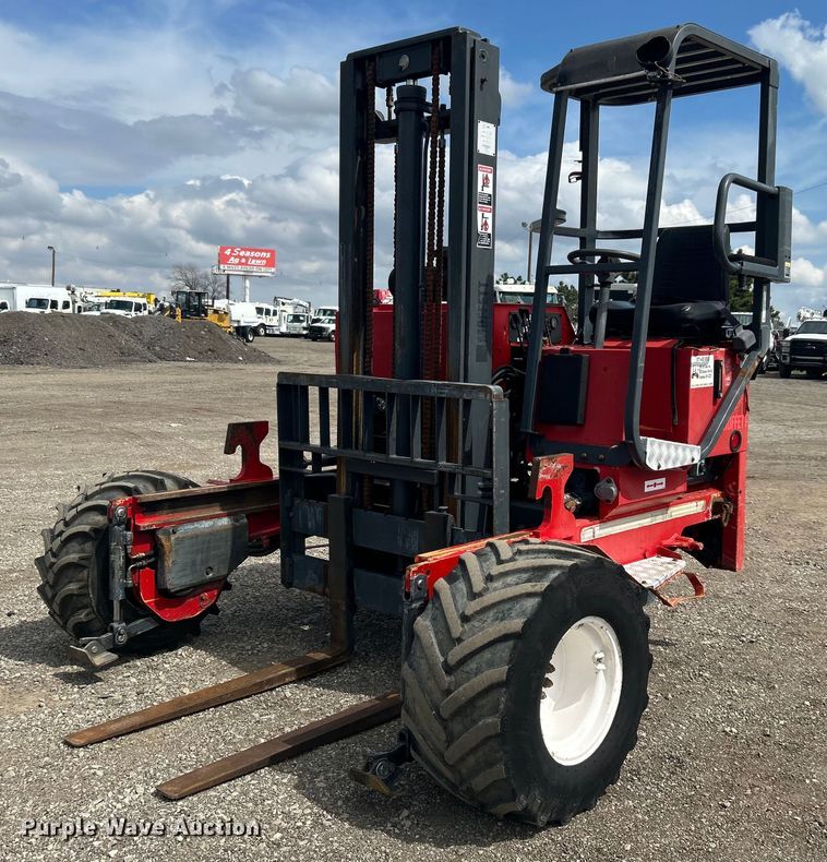 2004 Moffett M5500 forklift - EG1359