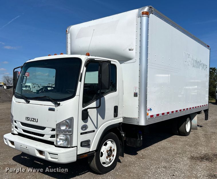 2016 Isuzu NPR box truck - EG1372
