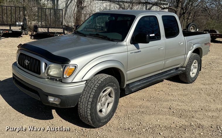 2001 Toyota Tacoma Double Cab pickup truck - EH5344