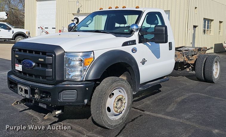 2013 Ford  F550 Super Duty XL truck cab and chassis - EJ6162