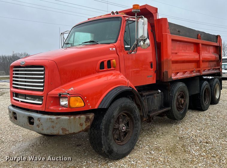 1999 Sterling  L9513 dump truck - EK4245