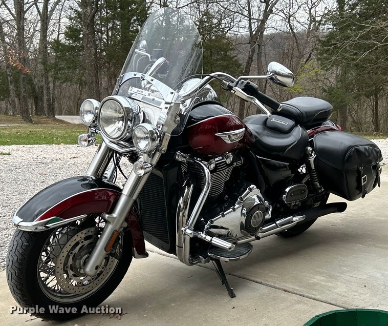 2015 Triumph  Thunderbird LT motorcycle - EK4392