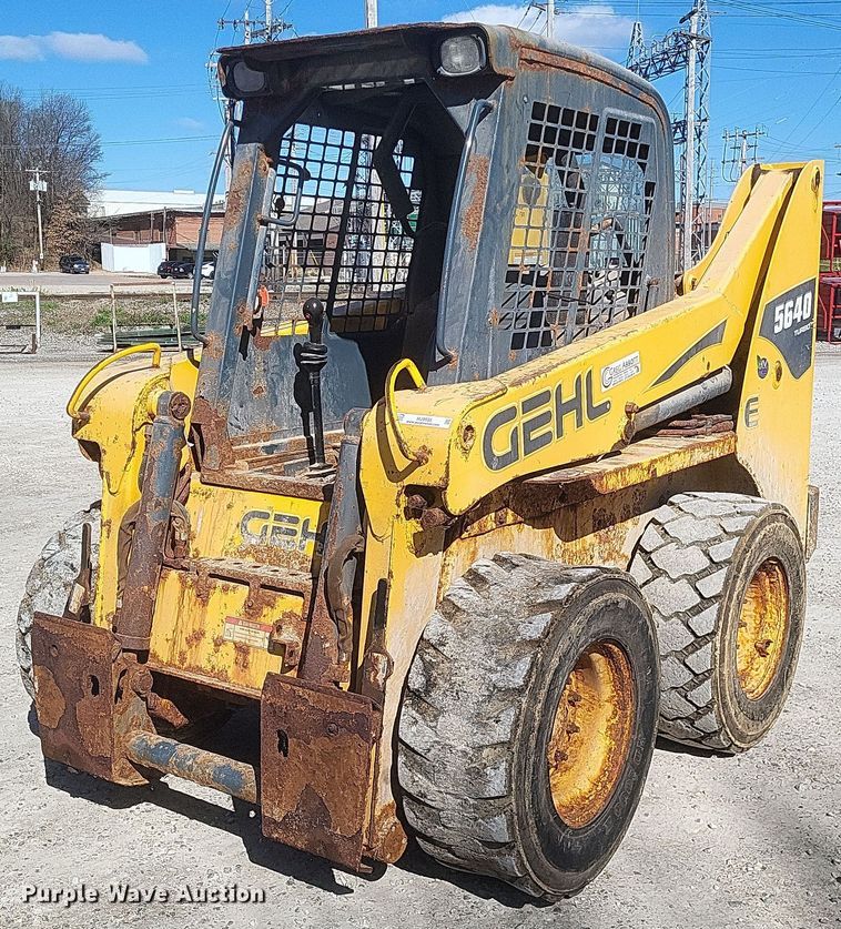 2012 Gehl 5640 E skid steer loader - MJ9035