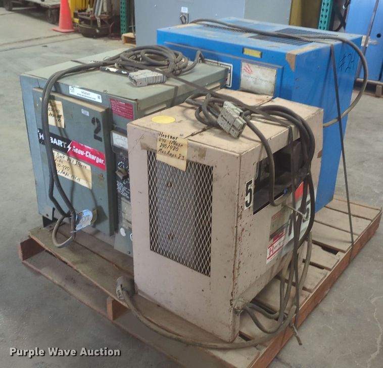 (3) forklift chargers - NG9347