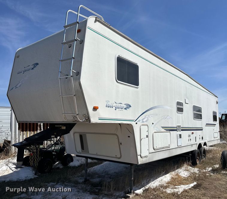 2001 Keystone Tail-Gator camper - OC9549