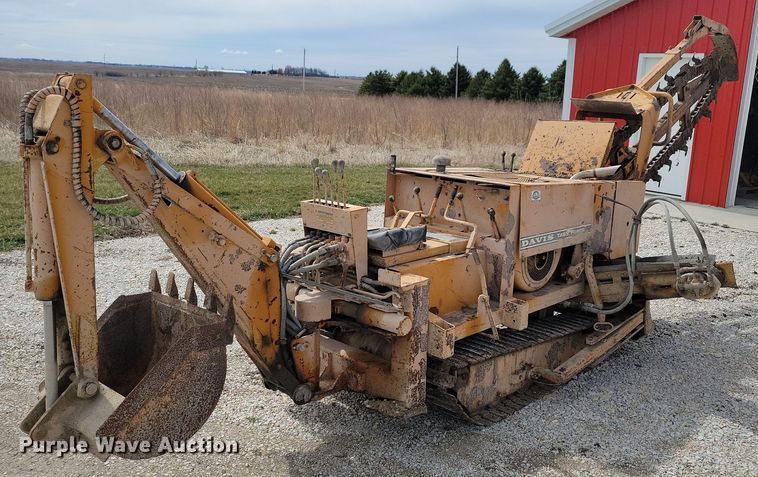 Case TF700 trencher - DG0585