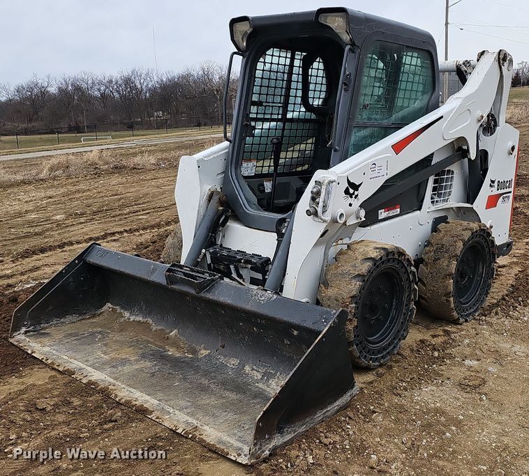 2015 Bobcat S570 skid steer loader - DK0540